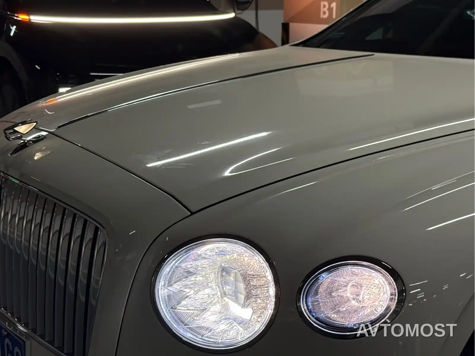 Bentley Flying Spur 2022 4.0T V8 Standard — фото 3