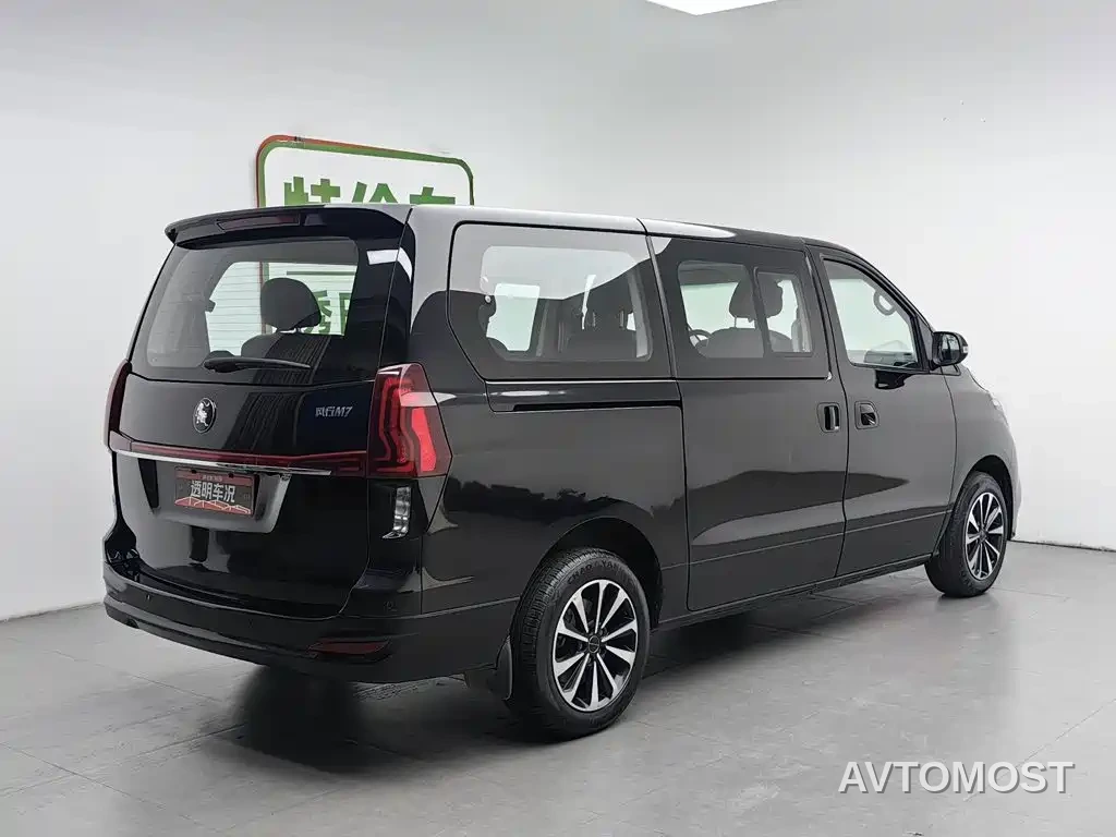 Dongfeng Fengxing M7 2022 Noble Series 2.0T Automatic Earl Edition — фото 2