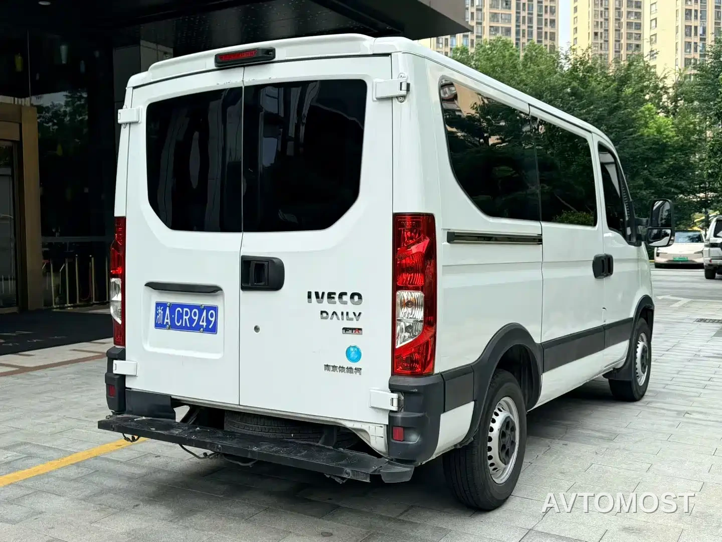 Iveco Daily 2021 2.0T Manual Chaorui Short Wheelbase Low Roof Sliding Door F1A — фото 4