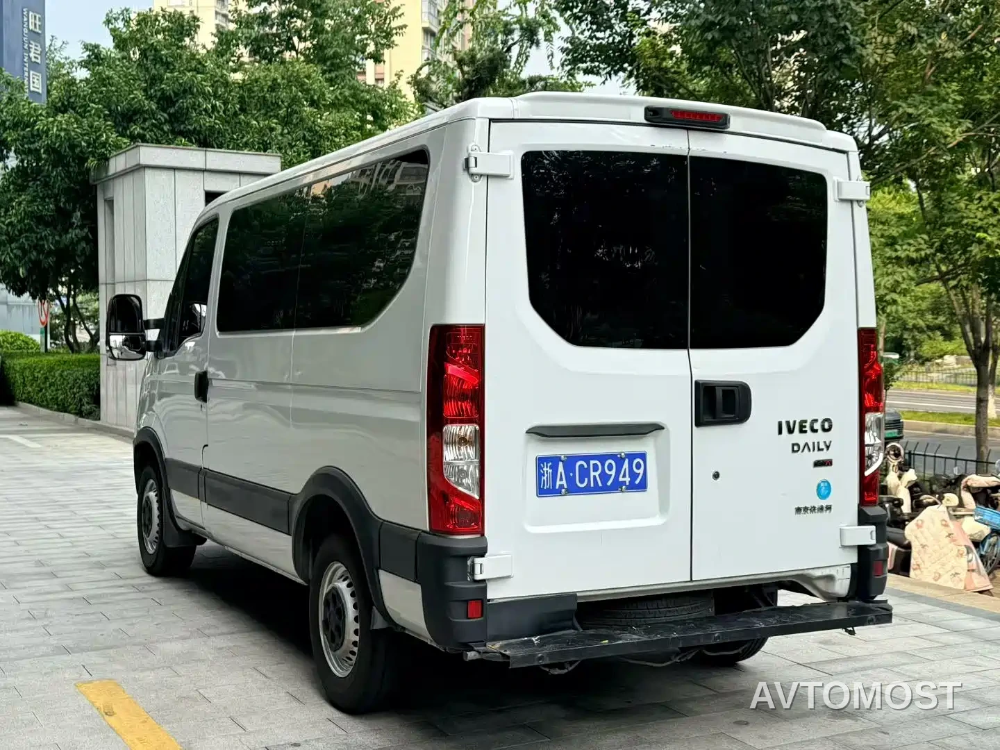 Iveco Daily 2021 2.0T Manual Chaorui Short Wheelbase Low Roof Sliding Door F1A — фото 5