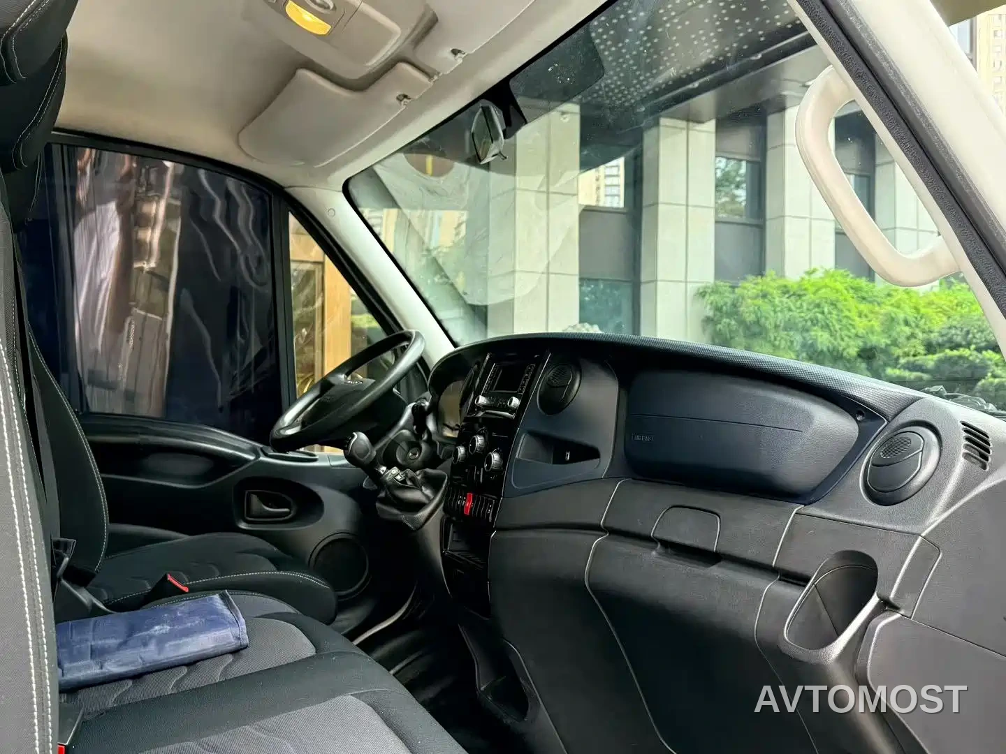 Iveco Daily 2021 2.0T Manual Chaorui Short Wheelbase Low Roof Sliding Door F1A — фото 9