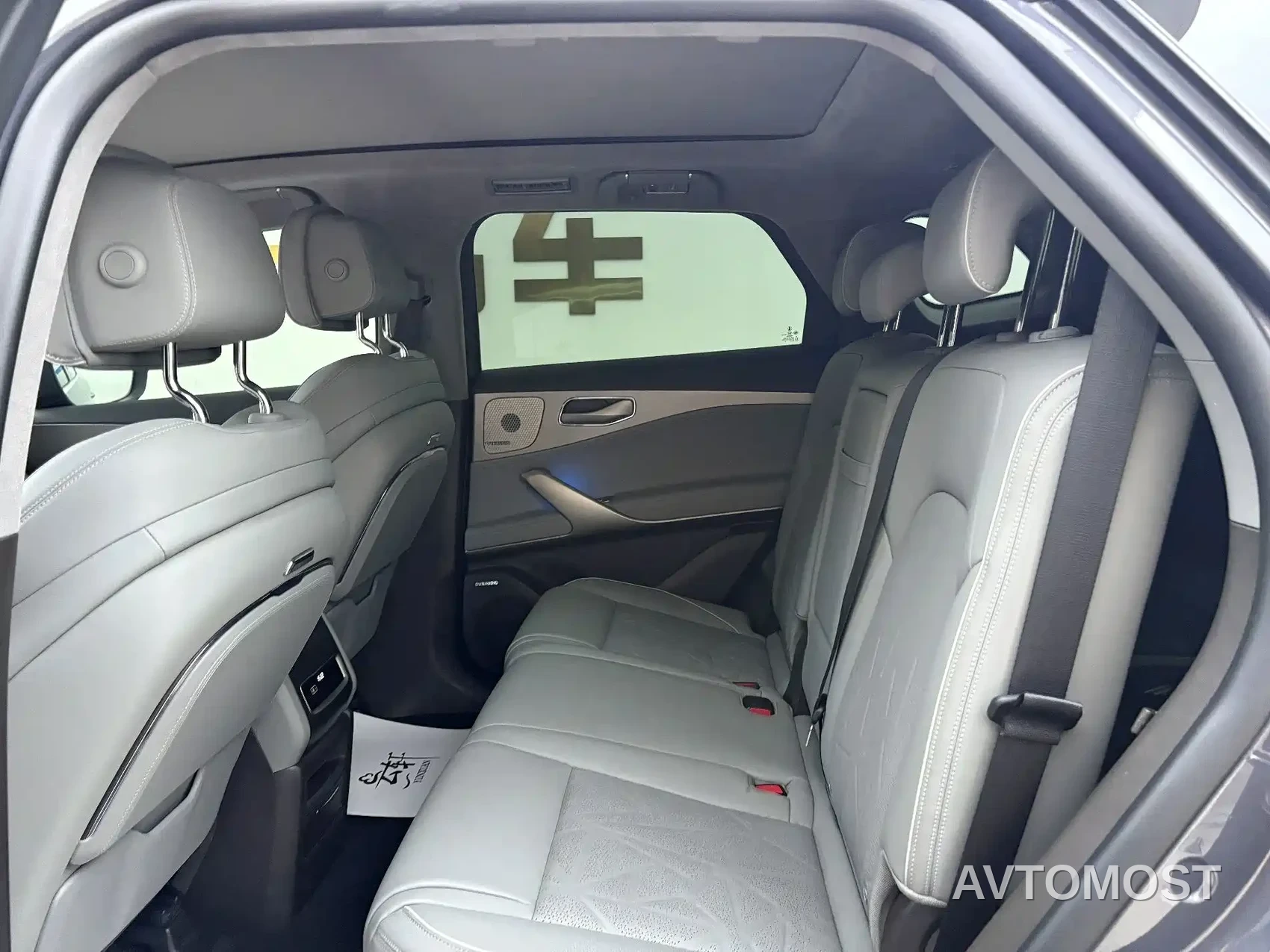 Denza N8 2023 Model AWD Super Hybrid Flagship 7-Seater — фото 11