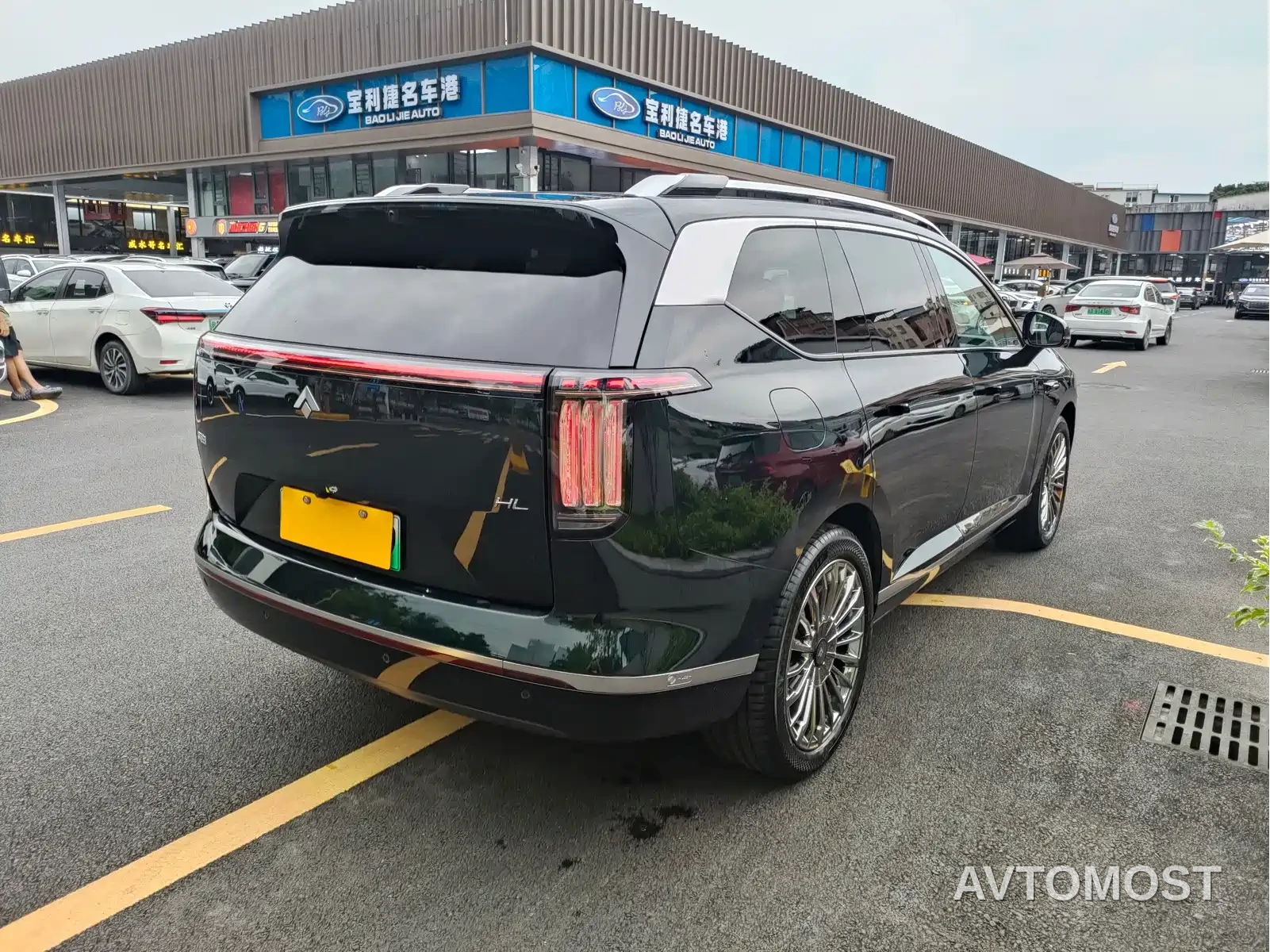 GAC Haobo Hyper HL 2025 Model 350 Max 6-Seater LiDAR Edition — фото 5