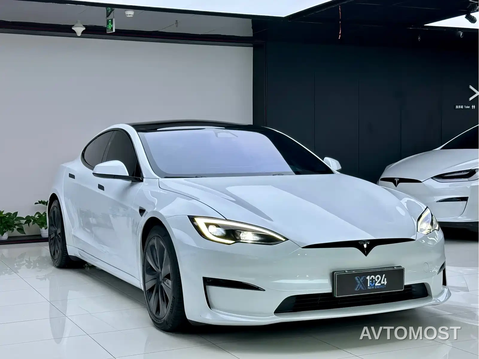 Tesla Model S 2023 Dual Motor All-Wheel Drive Edition — фото 3