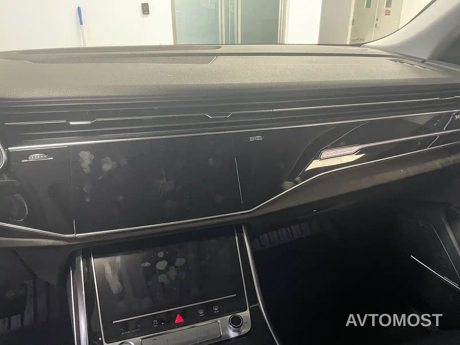Audi Q8 2019 Model 55 TFSI Premium Dynamic — фото 4