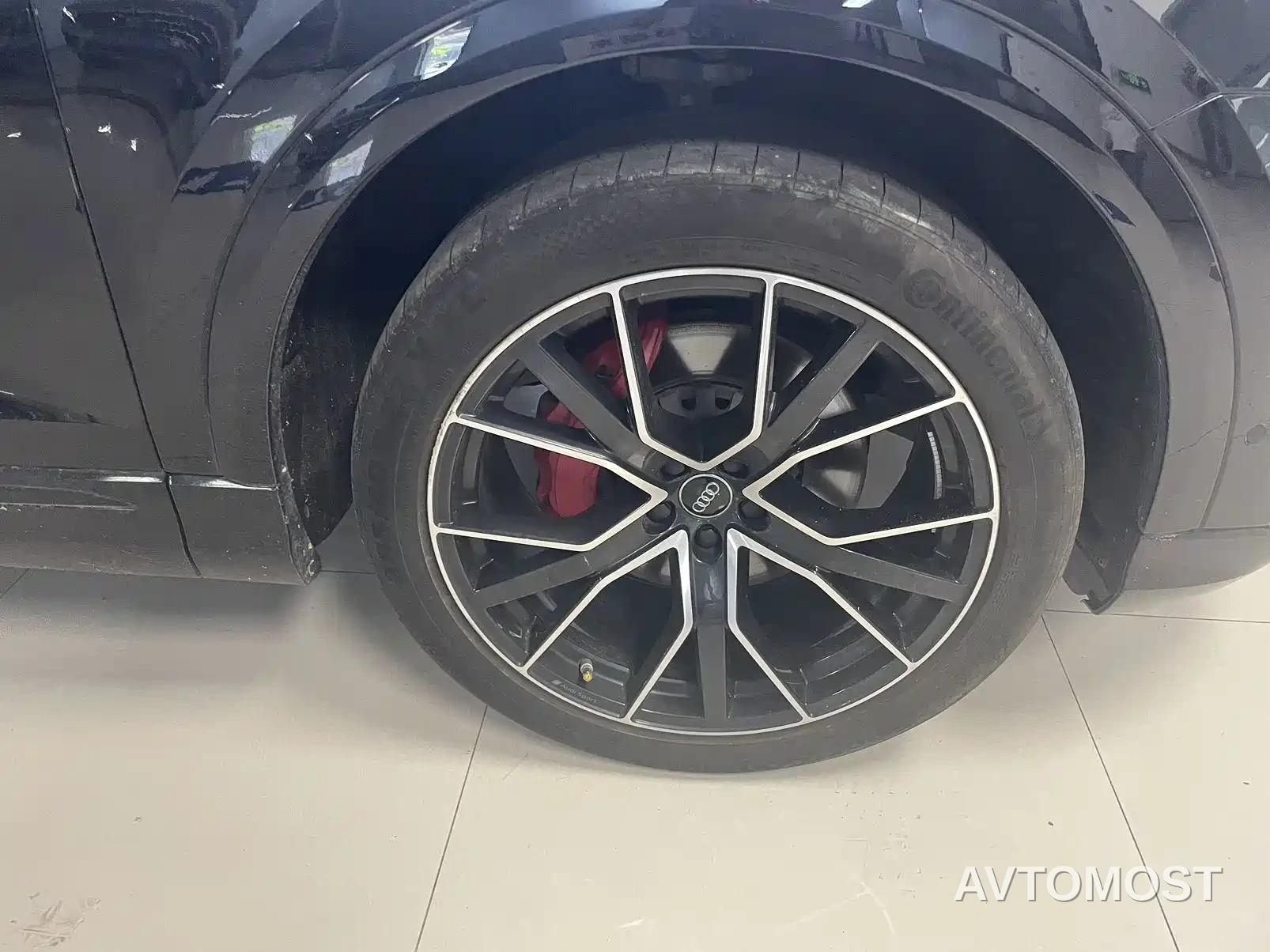 Audi Q8 2019 Model 55 TFSI Premium Dynamic — фото 7