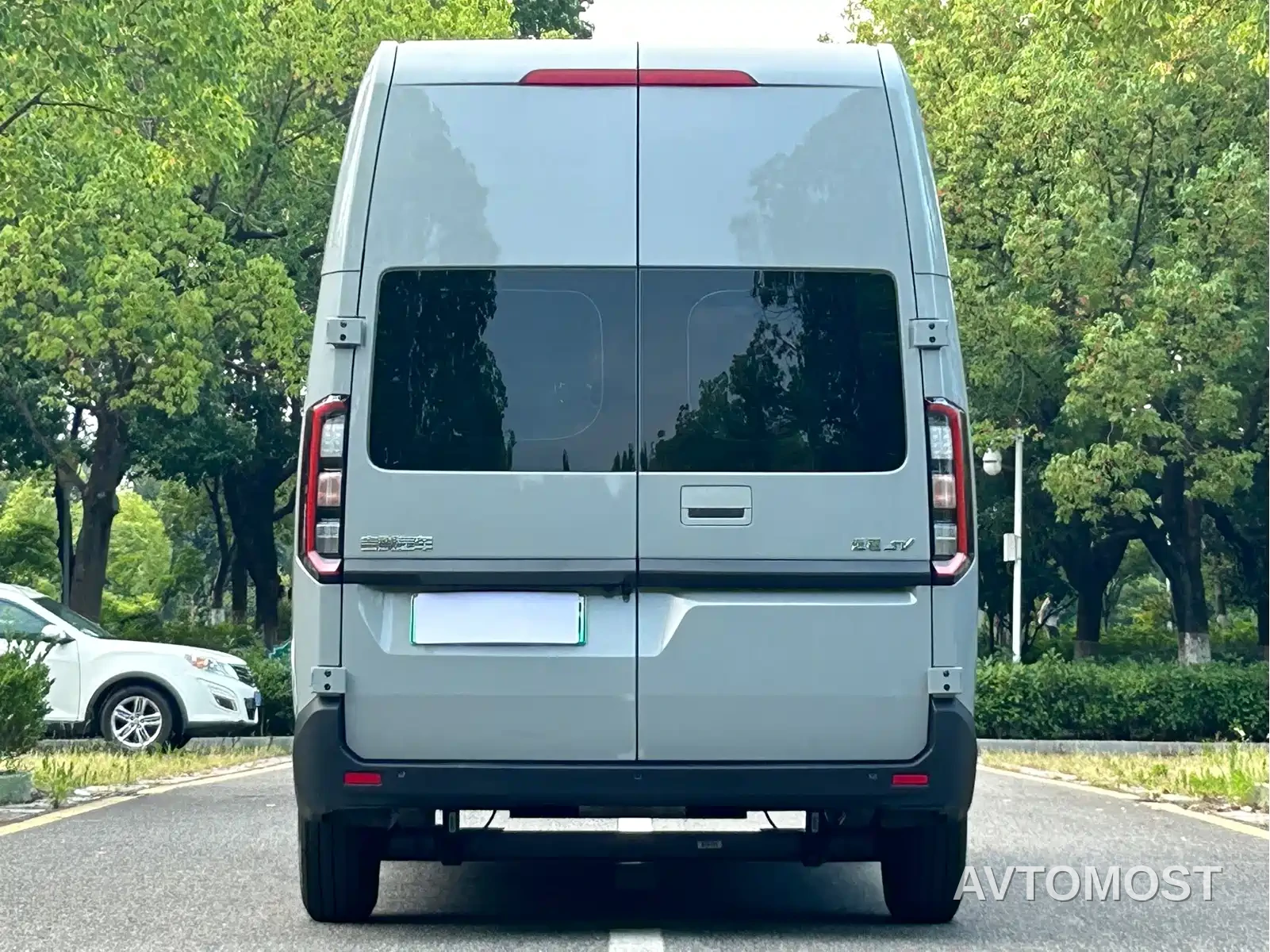 Yuan Cheng Farizon Super VAN — фото 23