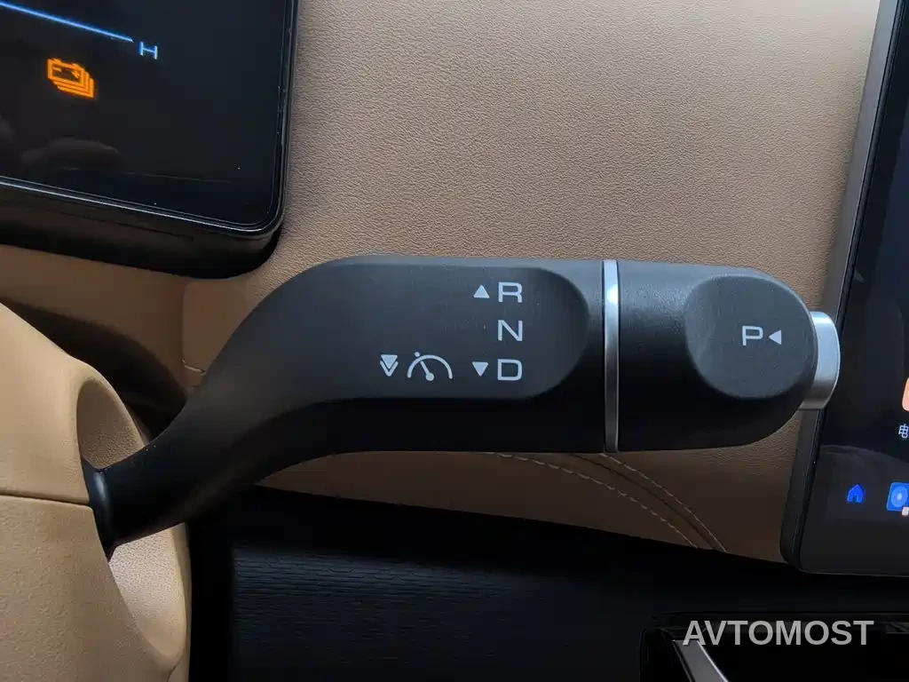 Wuling Motors Starlight 560 NEV 2025 Model Plug-in Hybrid Version 5-seater — фото 12