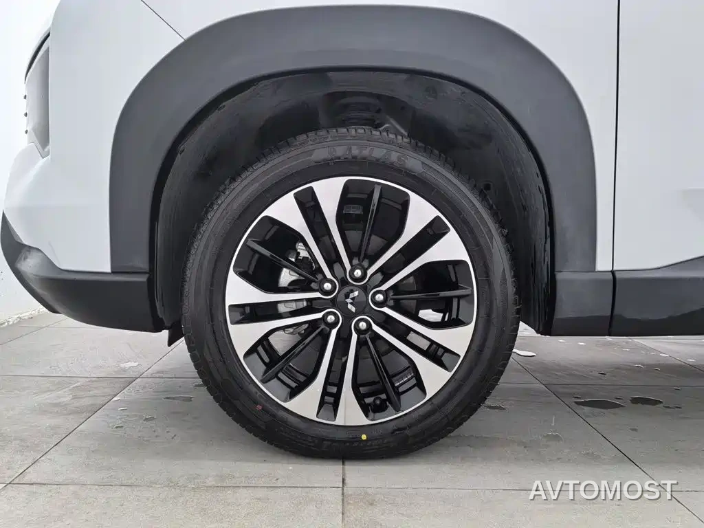 Wuling Motors Starlight 560 NEV 2025 Model Plug-in Hybrid Version 5-seater — фото 14