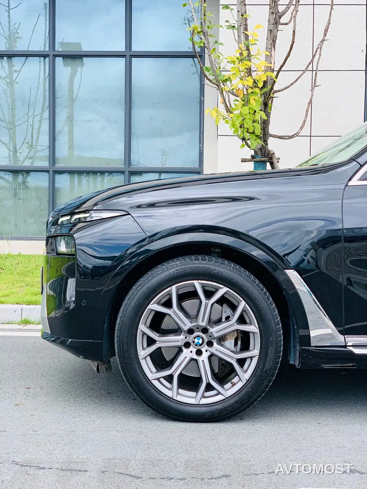 BMW X7 2023 xDrive40i Leading Luxury Package — фото 5