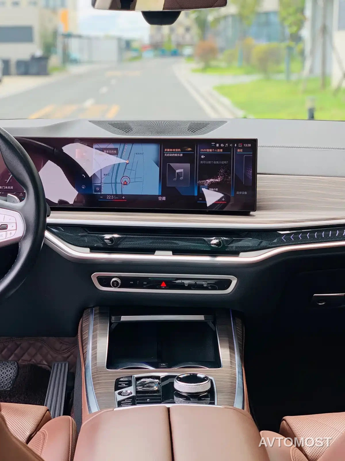 BMW X7 2023 xDrive40i Leading Luxury Package — фото 13