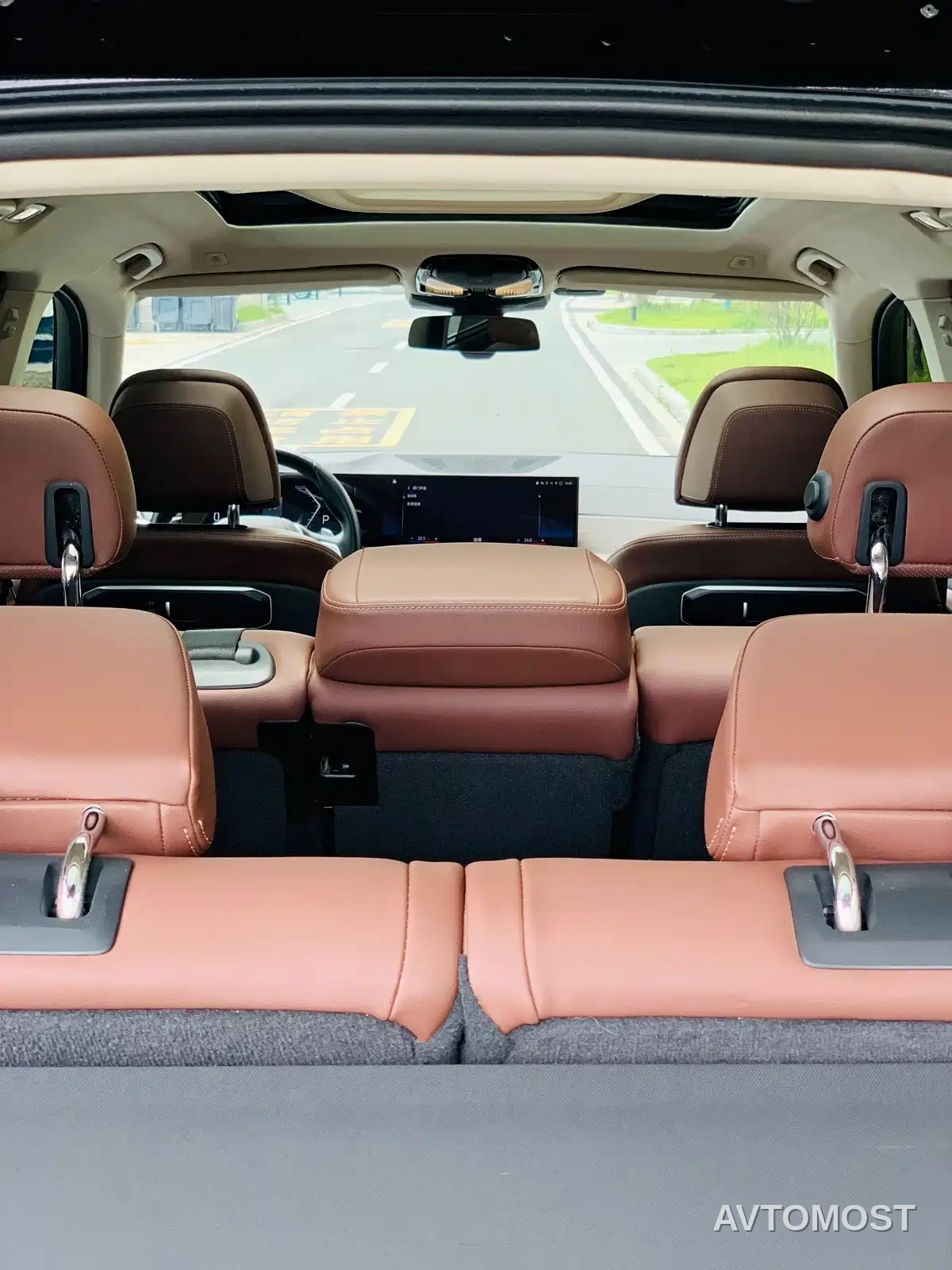 BMW X7 2023 xDrive40i Leading Luxury Package — фото 17