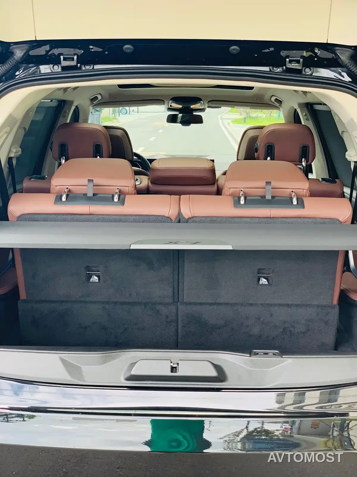 BMW X7 2023 xDrive40i Leading Luxury Package — фото 19