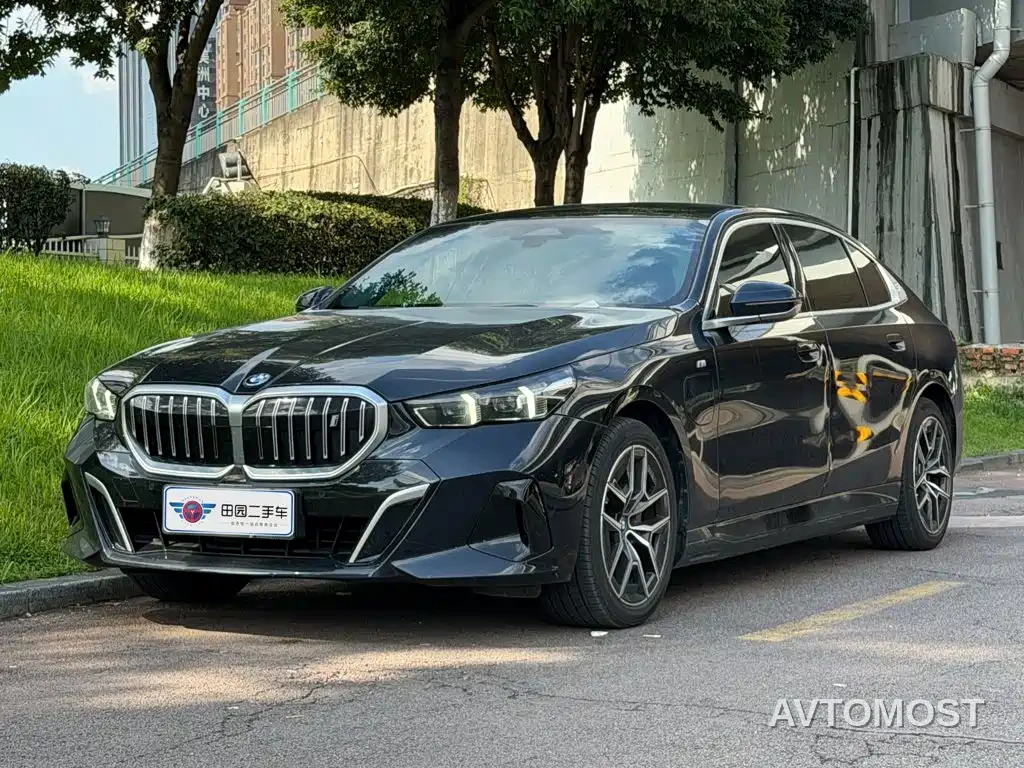 BMW i5 2024 eDrive 35L M Sport Package — фото 1