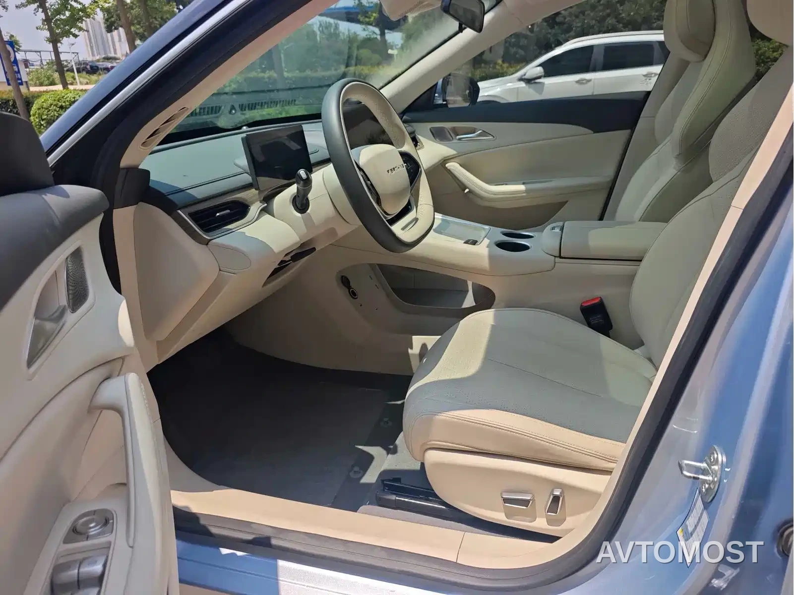 Dongfeng Fengxing Stellar S7 2024 555 Luxury Edition — фото 4