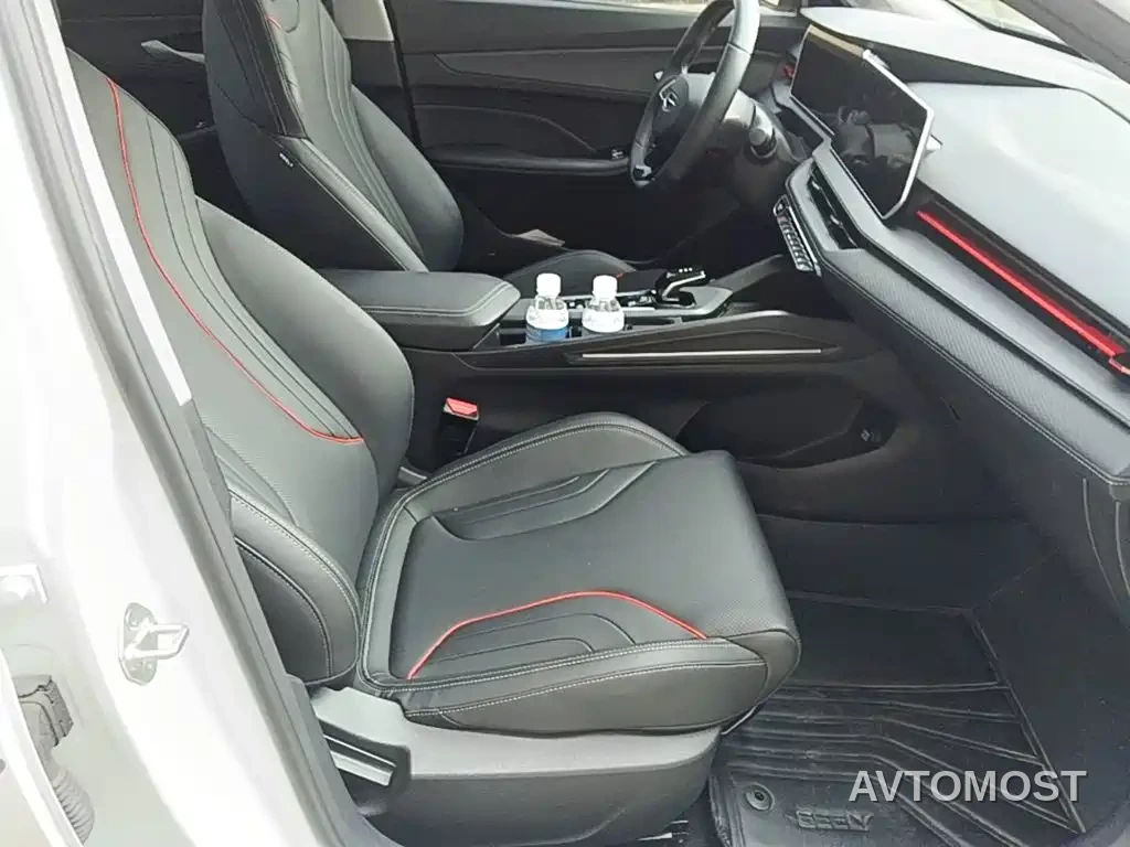 Geely Binrui 2024 Binrui COOL 1.5T DCT Soaring Dragon Edition — фото 19