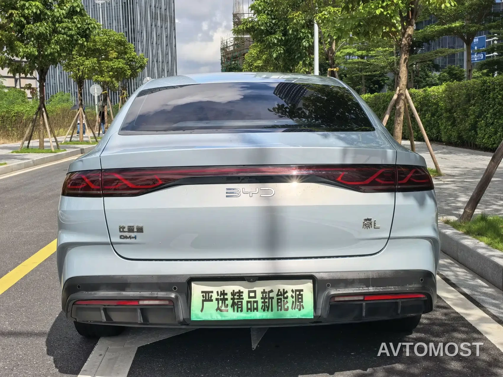 BYD Qin L 2024 DM-i 80KM Superior — фото 5