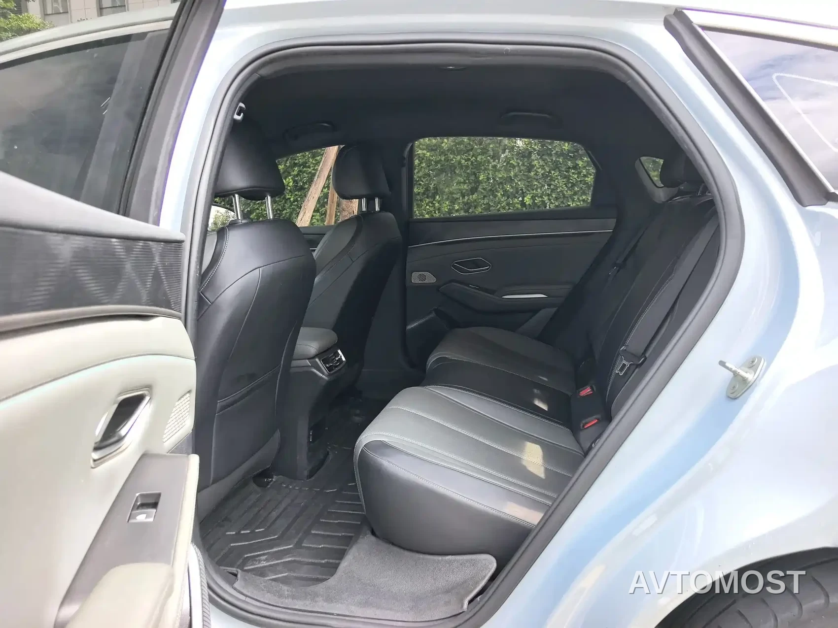 BYD Qin L 2024 DM-i 80KM Superior — фото 12
