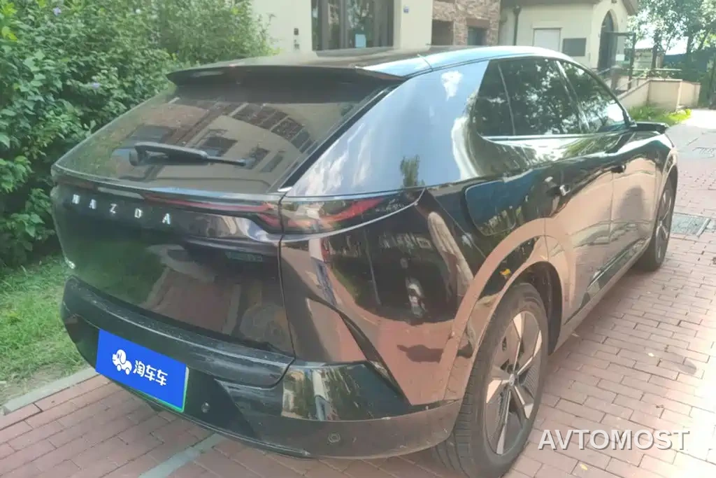 Mazda EZ-60 2025 Range-extender Base Model — фото 3