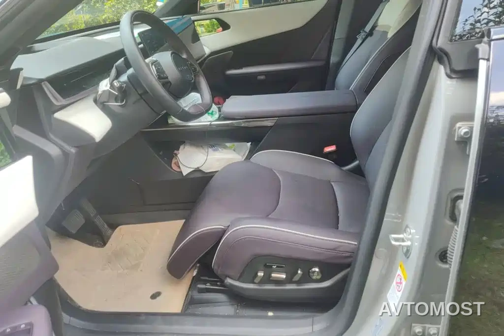 Mazda EZ-60 2025 Range-extender Base Model — фото 9