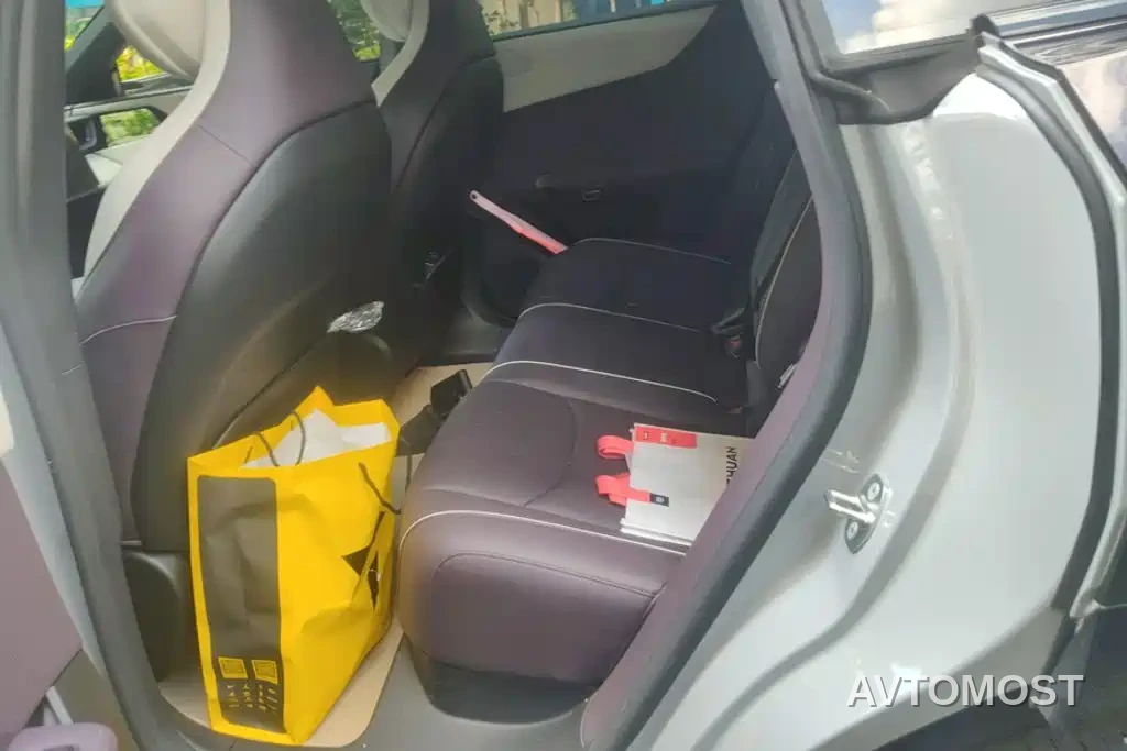 Mazda EZ-60 2025 Range-extender Base Model — фото 11