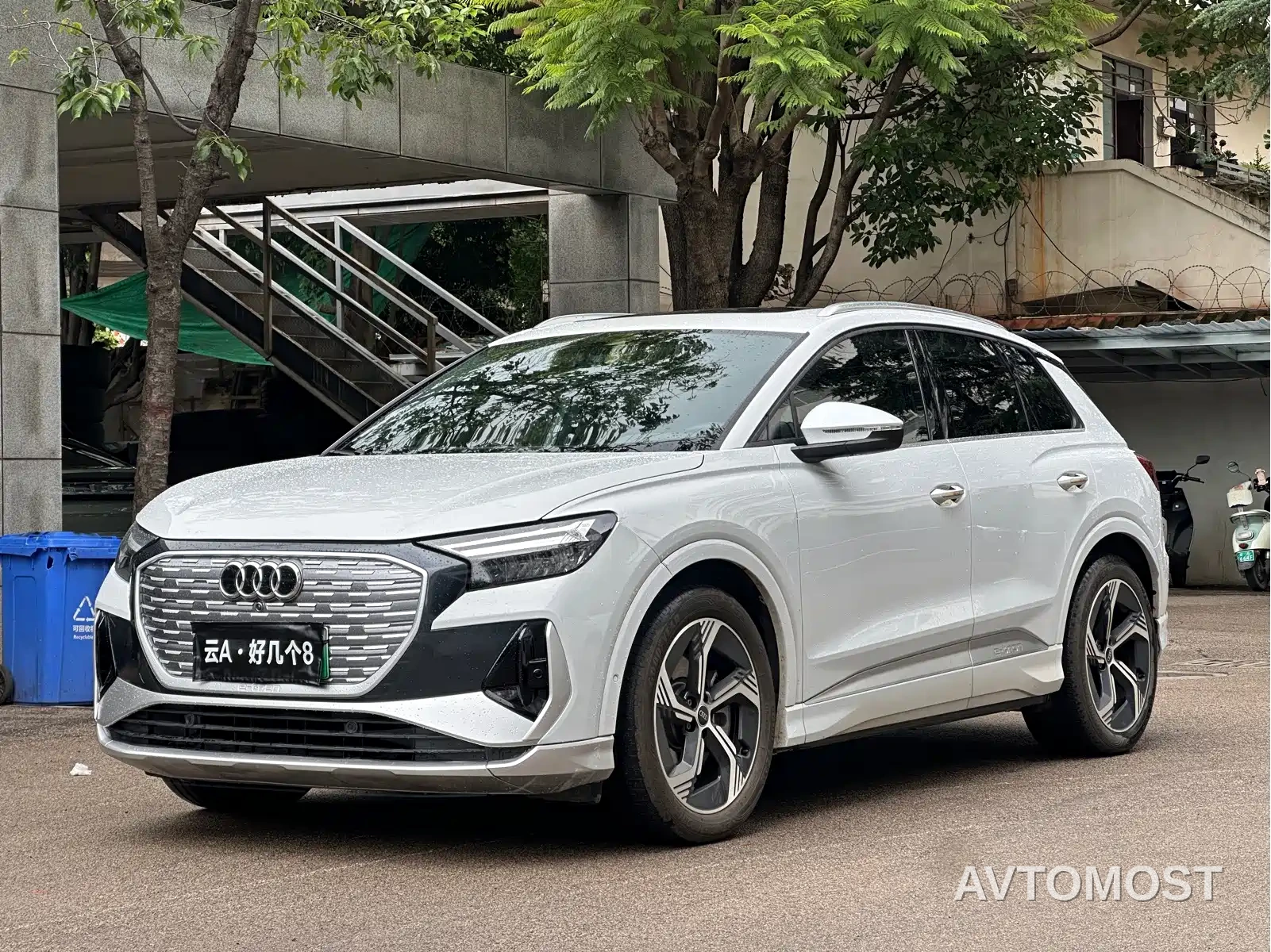Audi Q4 e-tron 2022 50 e-tron quattro Innovation Edition — фото 1