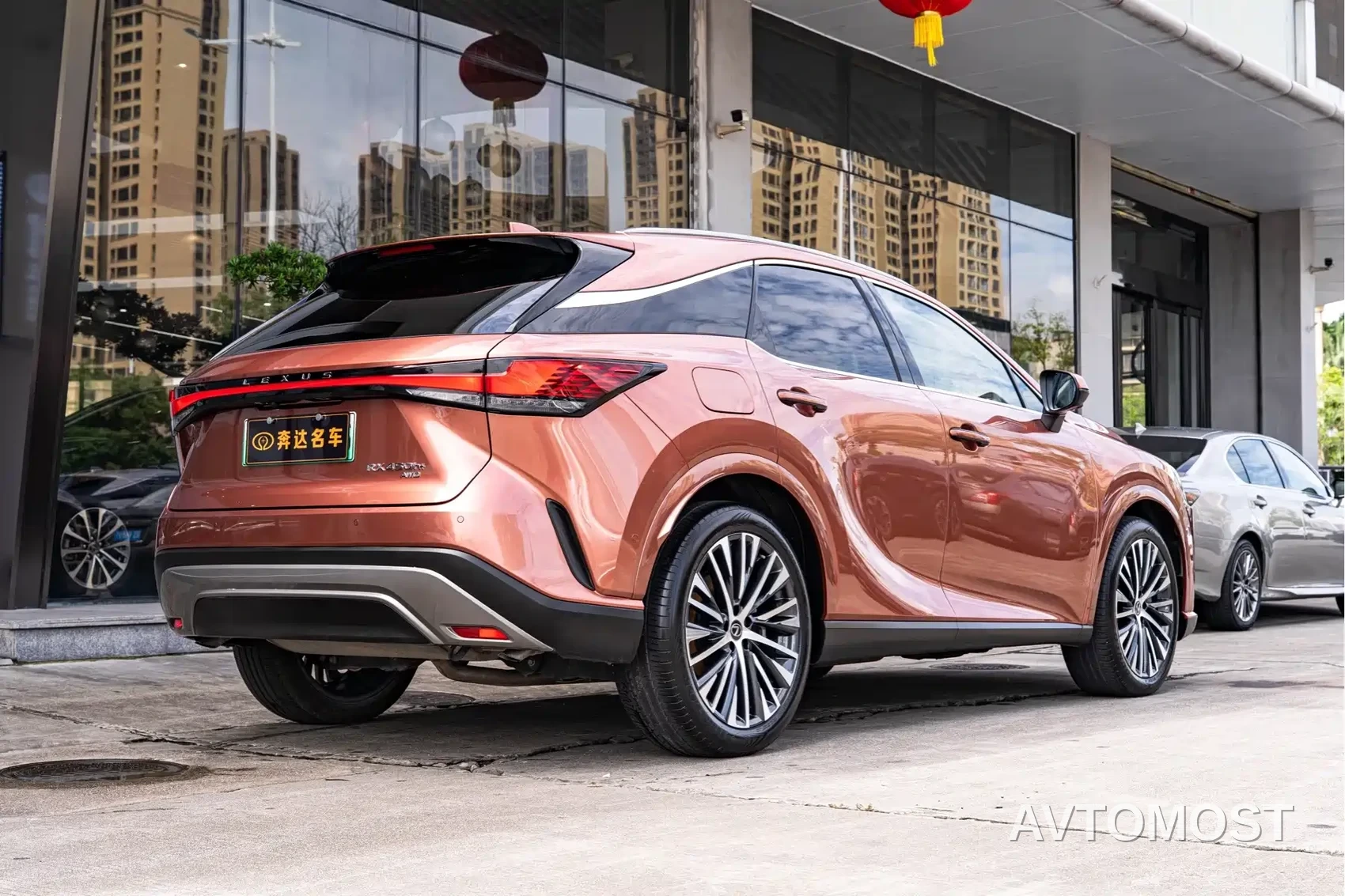 Lexus RX New Energy 2023 450h+ 4WD Enjoyment — фото 3