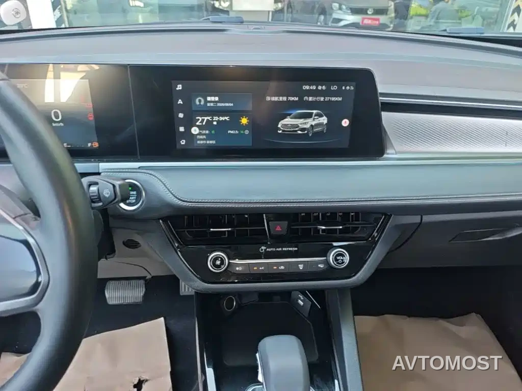 Ford Escort 2021 1.5L Automatic Diamond Edition — фото 12