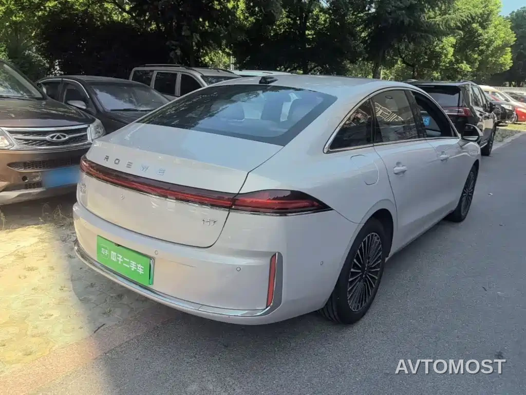 Roewe M7 DMH 2025 Base — фото 7