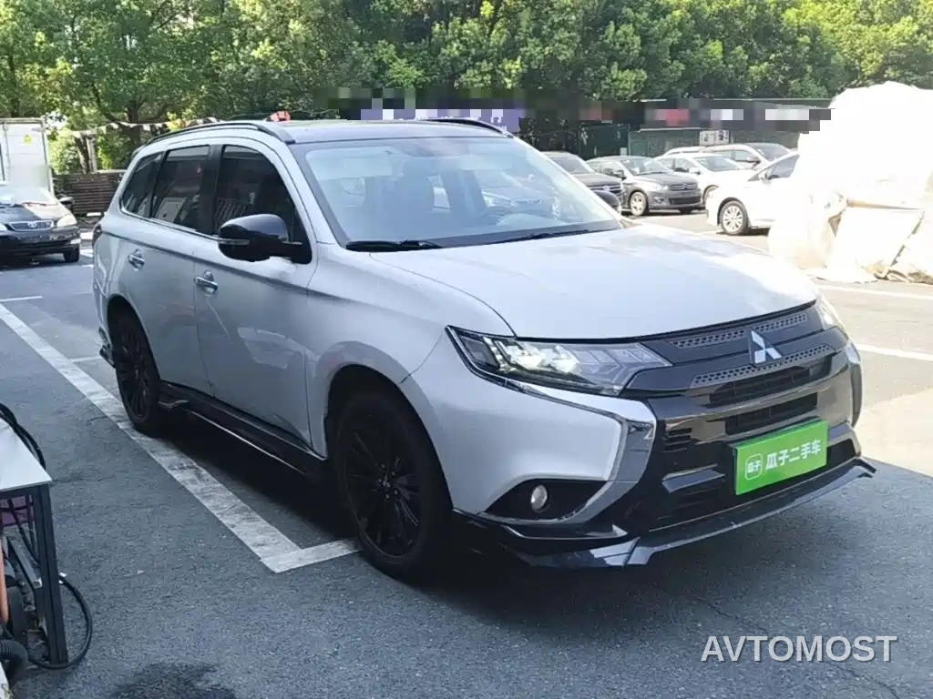 Mitsubishi Outlander 2021 2.4L 4WD Yaodong Edition 5-seater — фото 4