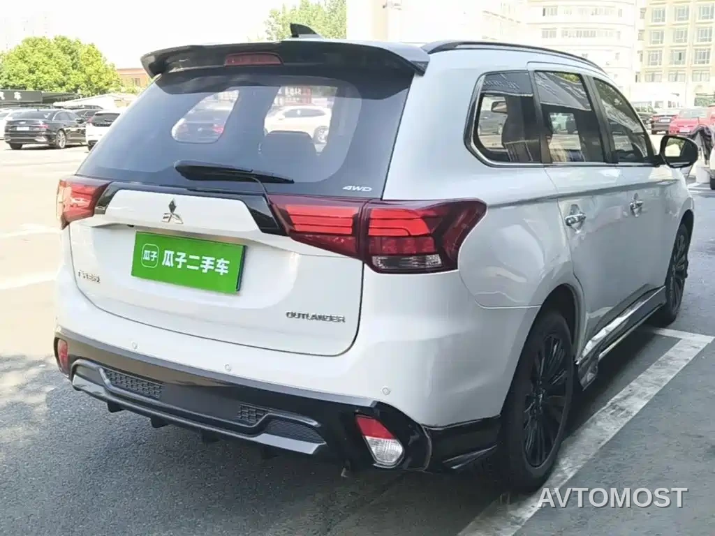 Mitsubishi Outlander 2021 2.4L 4WD Yaodong Edition 5-seater — фото 7