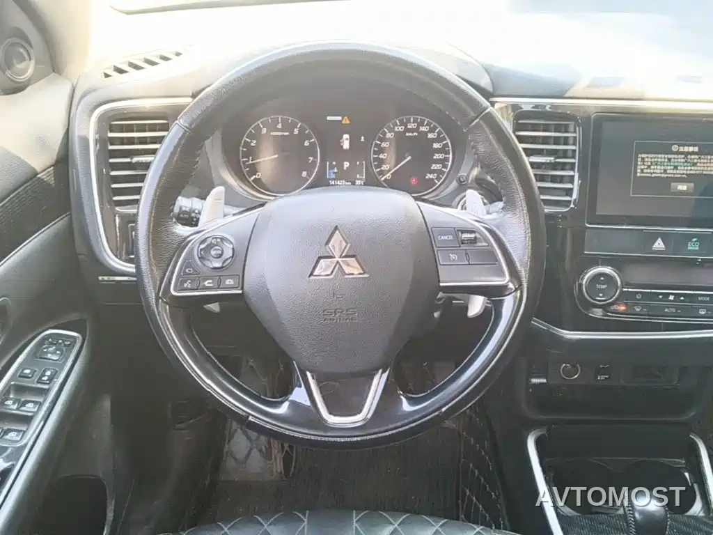 Mitsubishi Outlander 2021 2.4L 4WD Yaodong Edition 5-seater — фото 11