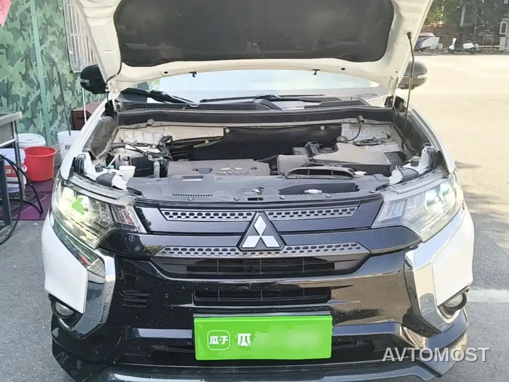 Mitsubishi Outlander 2021 2.4L 4WD Yaodong Edition 5-seater — фото 20