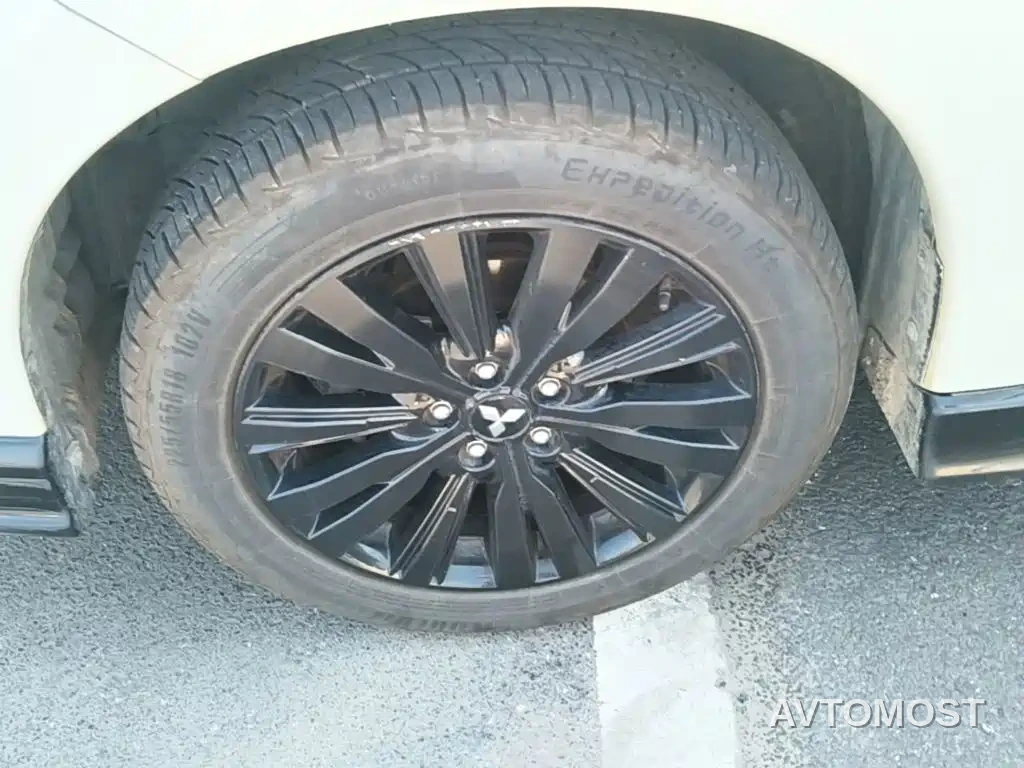 Mitsubishi Outlander 2021 2.4L 4WD Yaodong Edition 5-seater — фото 23