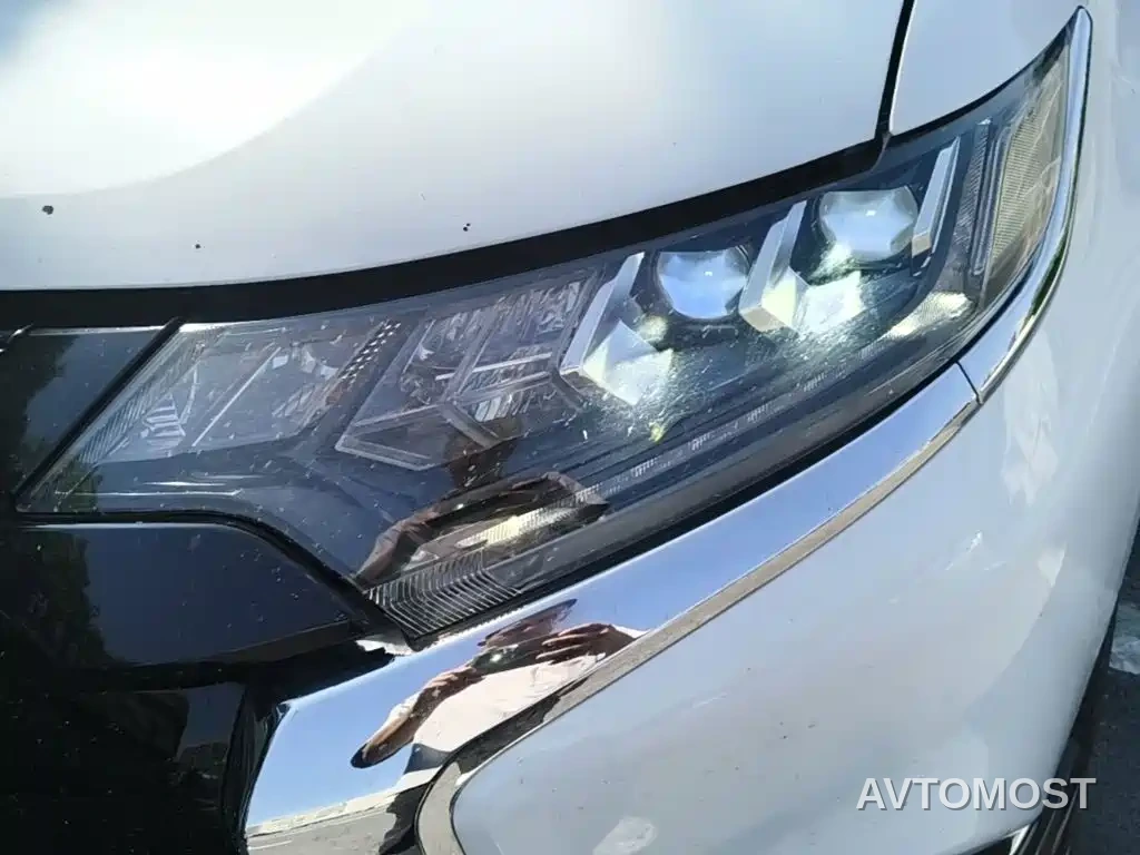 Mitsubishi Outlander 2021 2.4L 4WD Yaodong Edition 5-seater — фото 24