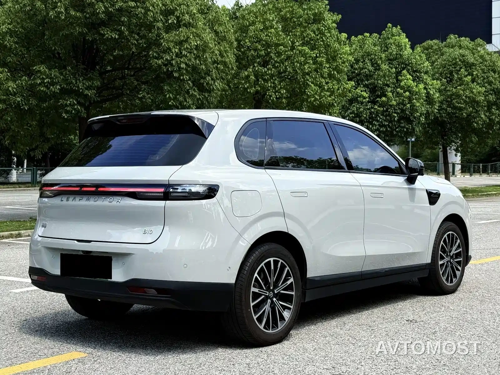 Leapmotor B10 2025 510 Joy Edition — фото 15