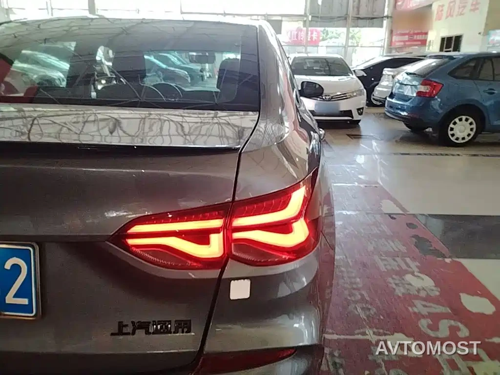 Chevrolet Monza 2020 Mild Hybrid Redline 320T Dual-Clutch Joy Edition — фото 8