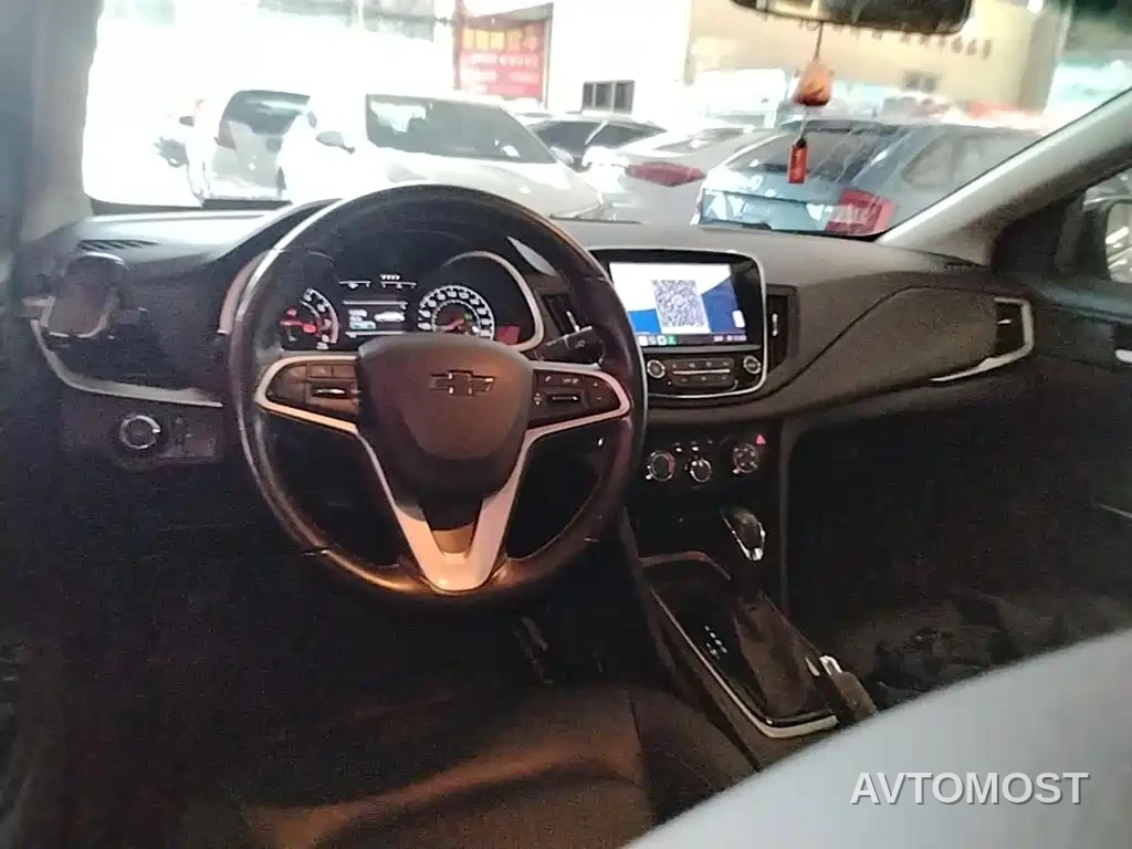 Chevrolet Monza 2020 Mild Hybrid Redline 320T Dual-Clutch Joy Edition — фото 11