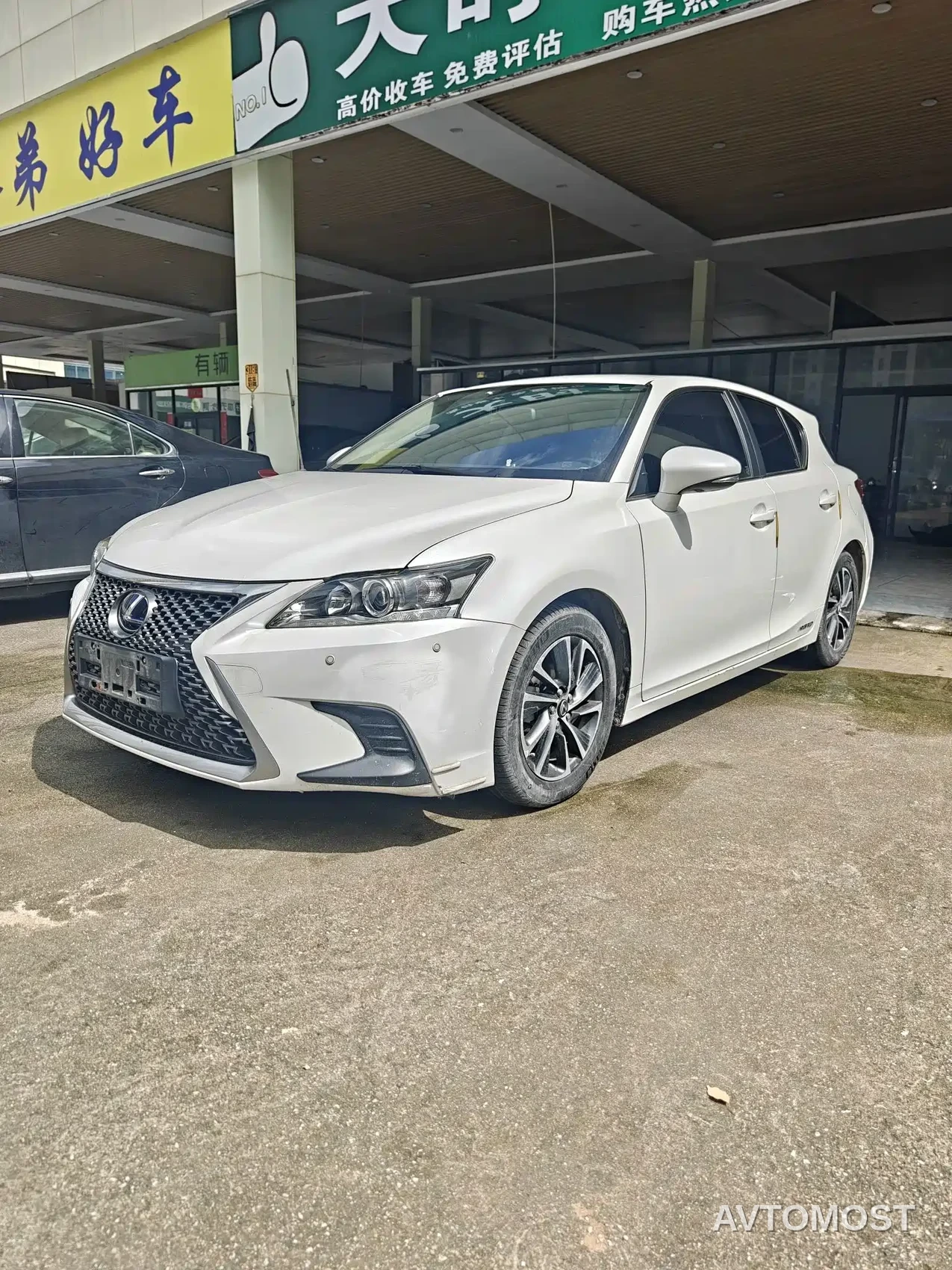 Lexus CT 2020 CT200h F SPORT Dual Color — фото 3