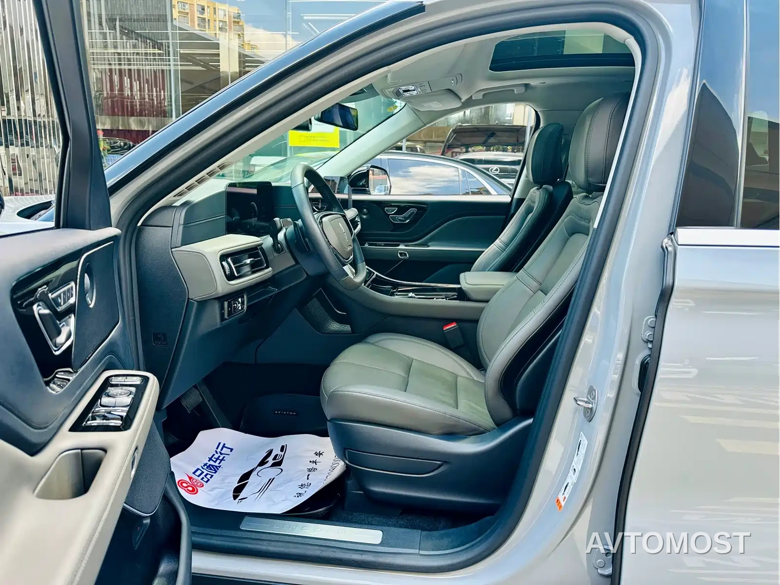 Lincoln Aviator 2024 3.0T V6 AWD Elegance Edition 6-Seater — фото 6