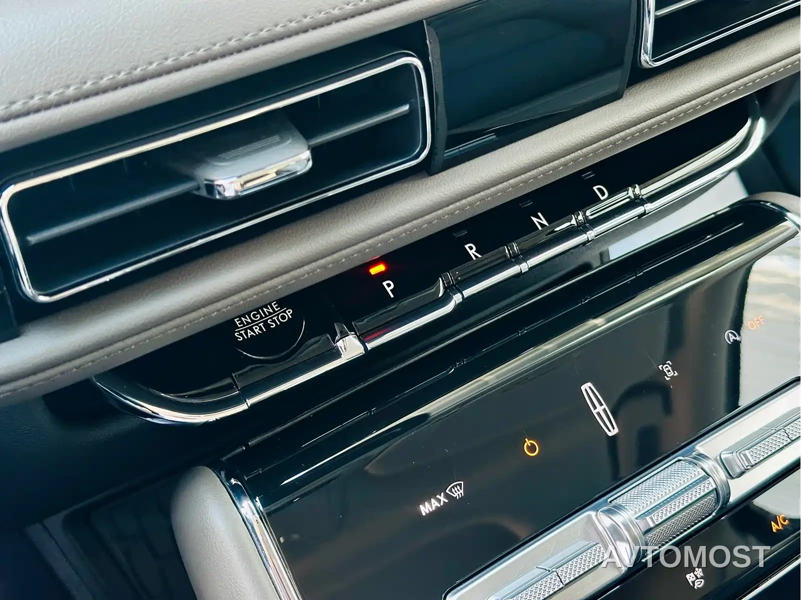 Lincoln Aviator 2024 3.0T V6 AWD Elegance Edition 6-Seater — фото 10