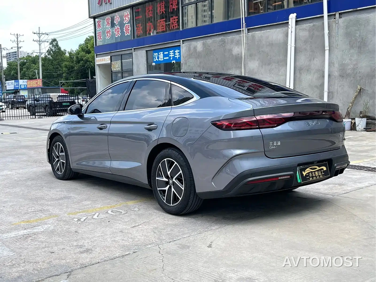 BYD Qin L 2024 DM-i 80KM Superior — фото 8