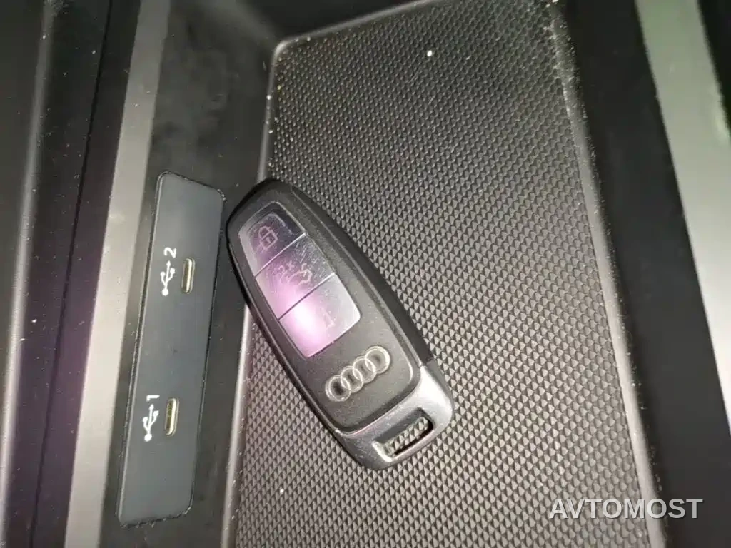 Audi A3 2021 Sportback 35 TFSI Fashion Sport — фото 9