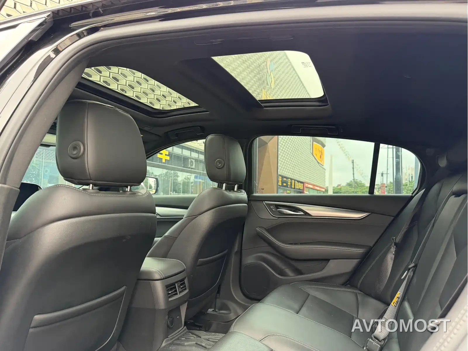 Cadillac CT5 2024 28T Luxury Model Pro — фото 13