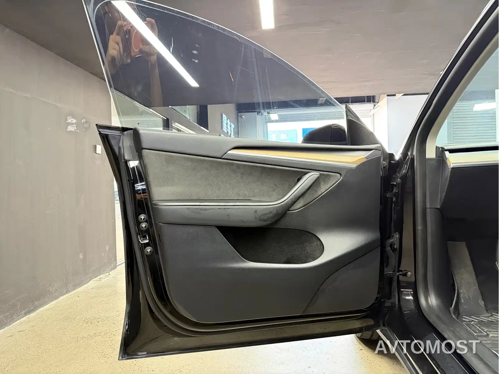 Tesla Model Y 2021 Standard Range Rear-Wheel Drive — фото 18