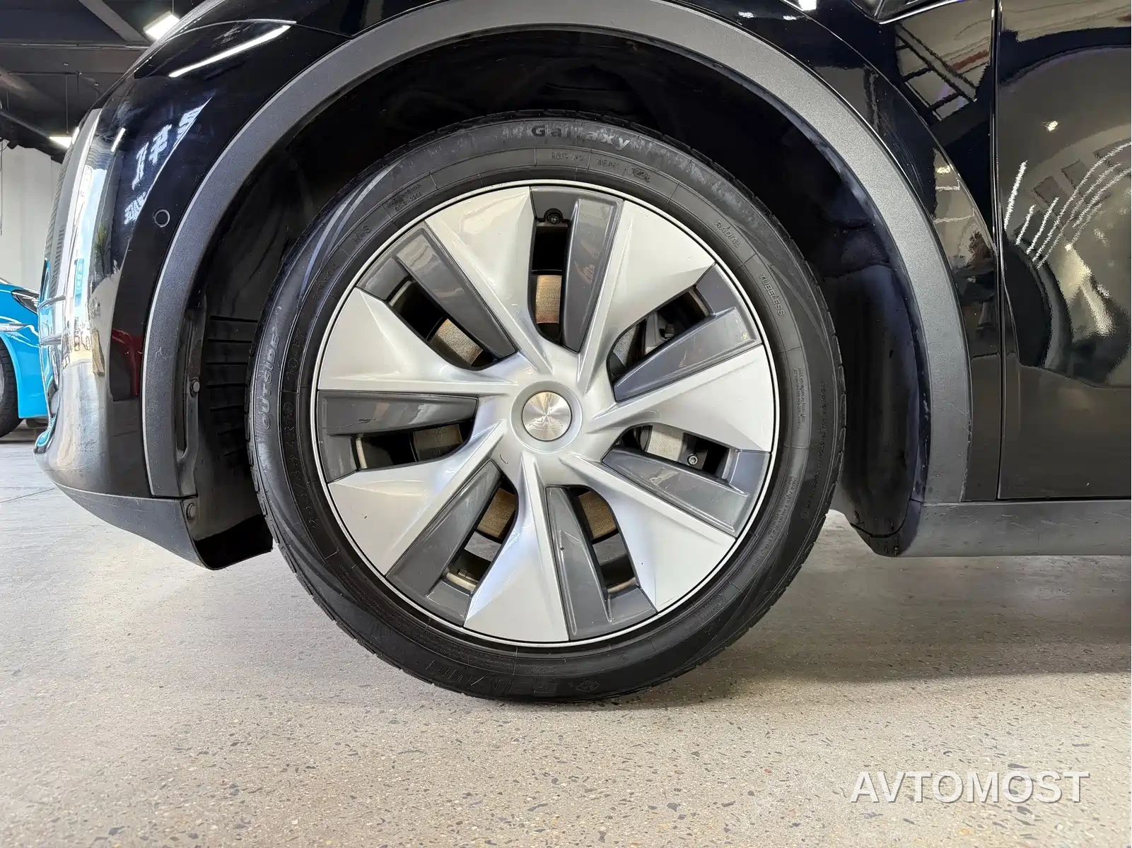 Tesla Model Y 2021 Standard Range Rear-Wheel Drive — фото 24