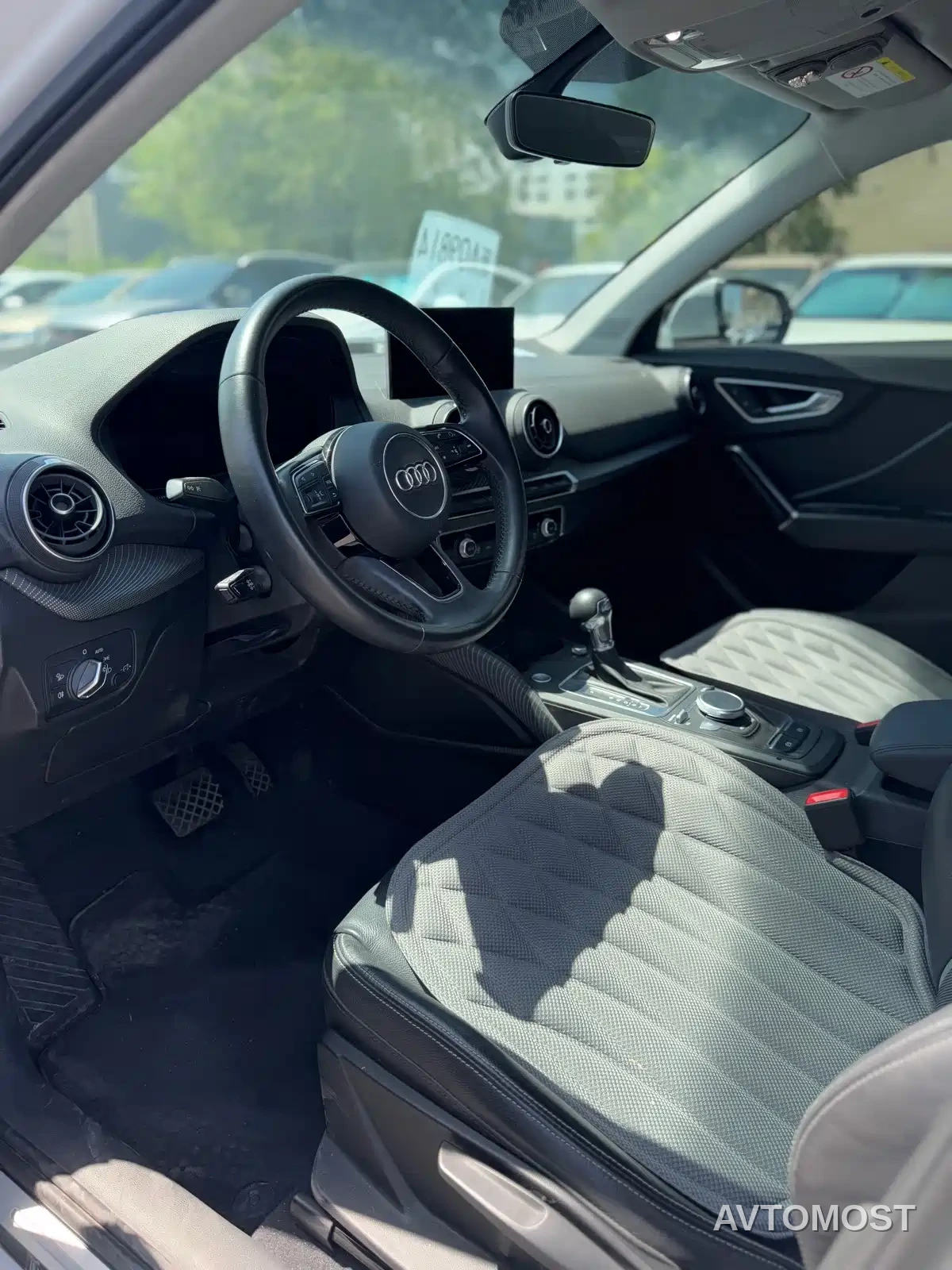 Audi Q2L e-tron 2019 Q2L e-tron Pure Electric Smart Cool Edition — фото 4
