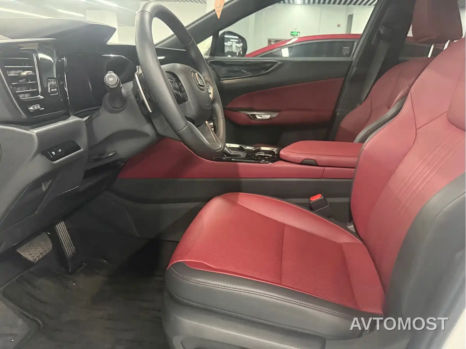 Lexus NX 2025 Model 200 Base Version — фото 9