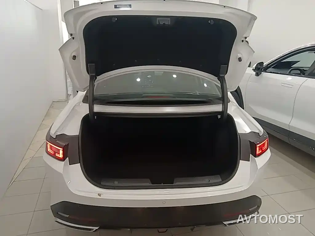 Changan Eado PHEV 2025 Smart New Blue Whale 145KM High-Performance Edition — фото 18