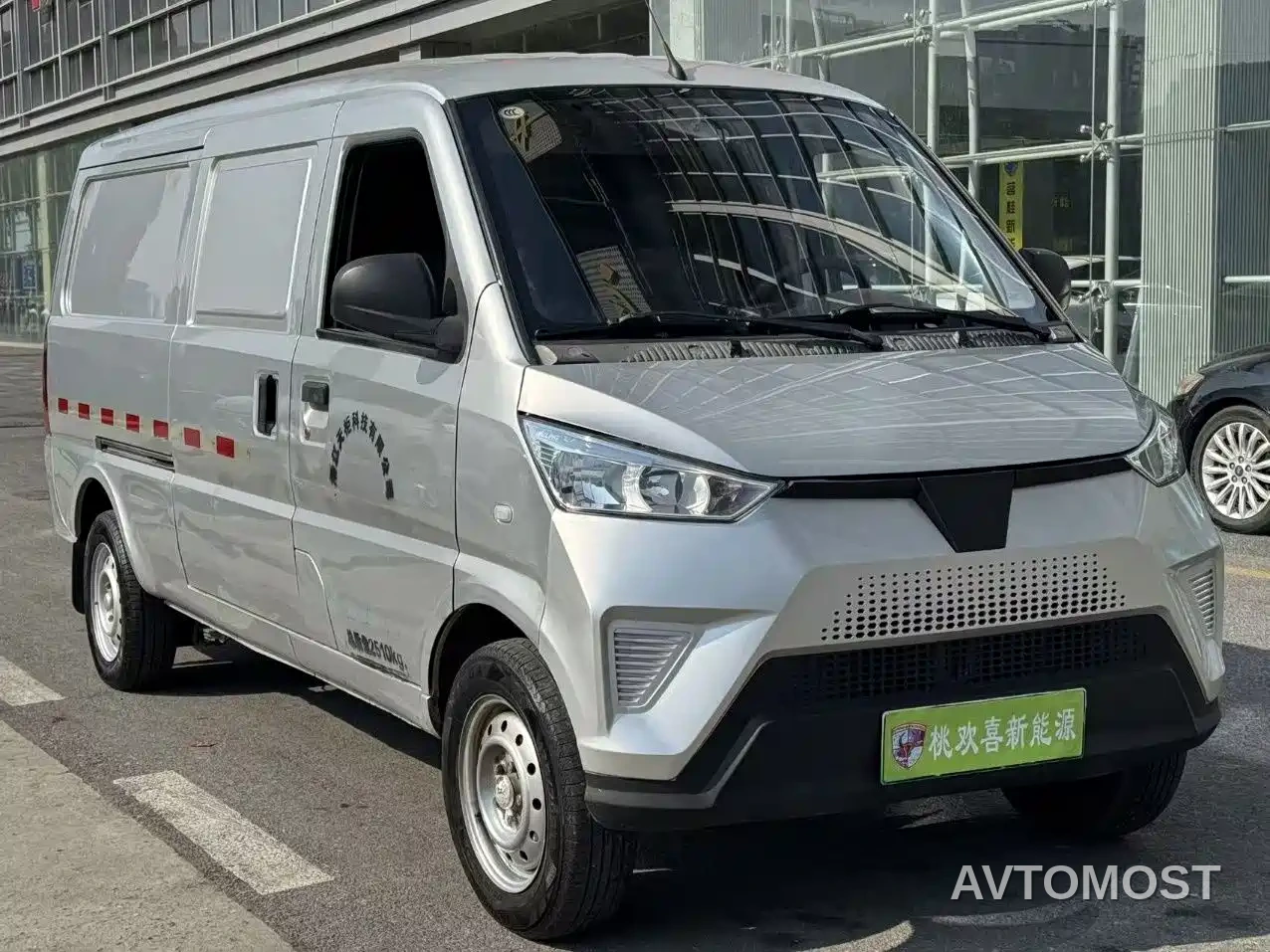 Wuling EV50 2020 Pure Electric Logistics Van Penghui Non-Heated Battery — фото 3